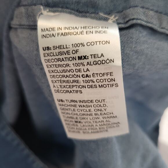 Chico's Size 0 US 4/6 Embroidered Chambray 3/4 Sleeve Peasant Top Blouse Mature - Picture 10 of 10